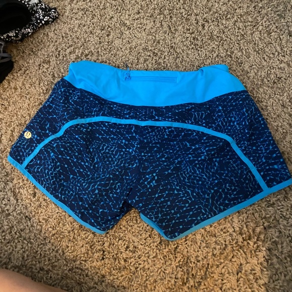 Lululemon speed up shorts - Picture 2 of 2